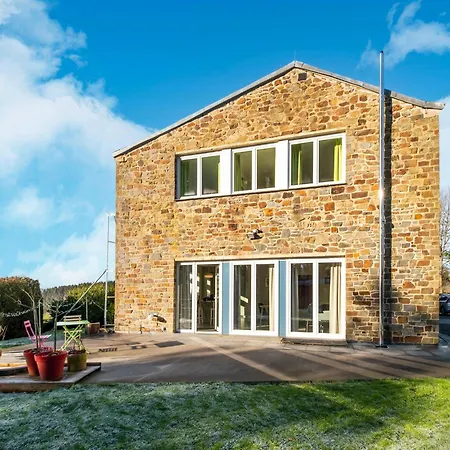 別荘 Stylish Retreat With Sauna