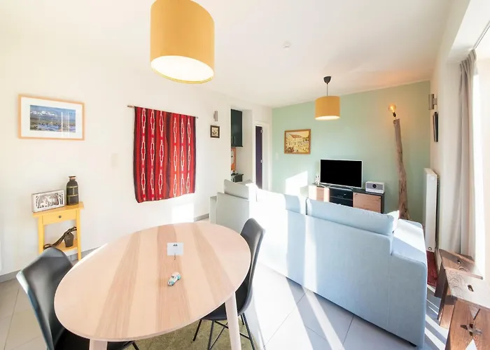 Stylish Retreat With Sauna Awenne